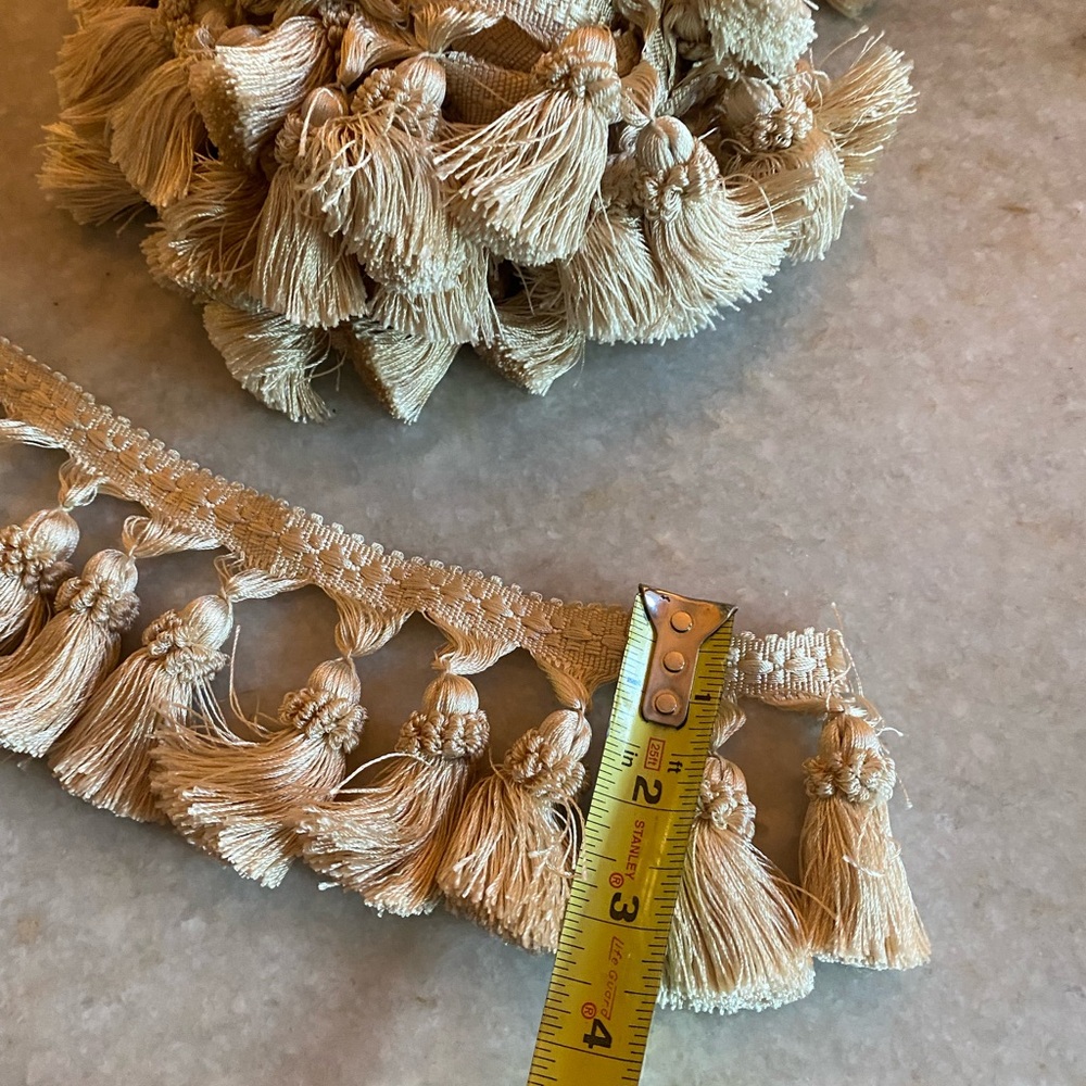 Elegant Cream Tassel Trim